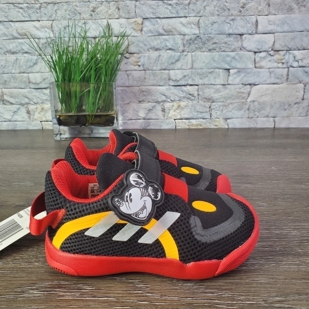 🎉🎉🎉Host Pick New Adidas Active Play Mickey Mouse Stay-Put